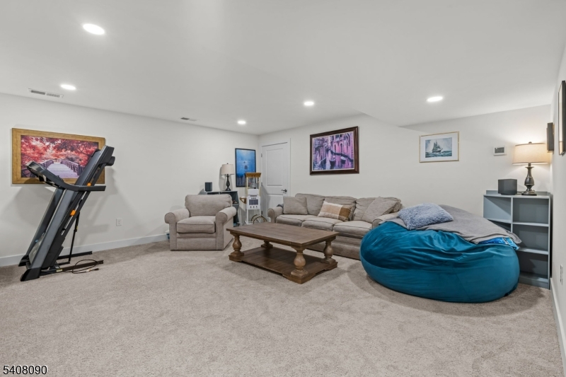 Montgomery Crossing - Residential