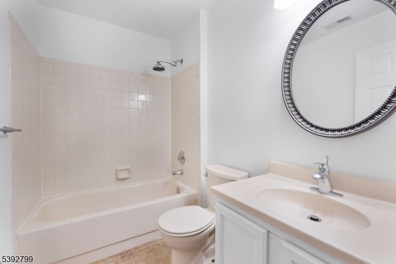 Colonnade at Quailbrook - Residential