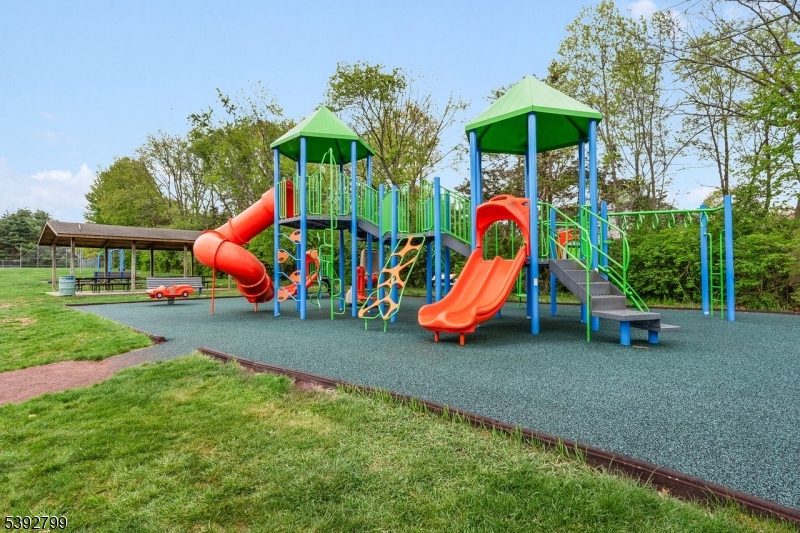 Colonnade at Quailbrook - Residential