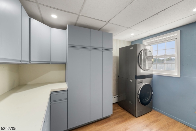 Shimer Manor - Residential Lease