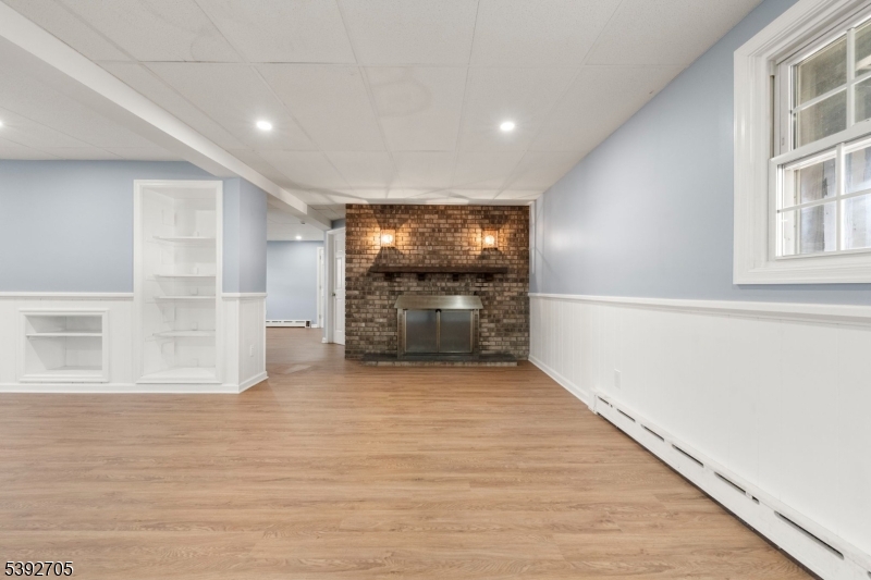 Shimer Manor - Residential Lease