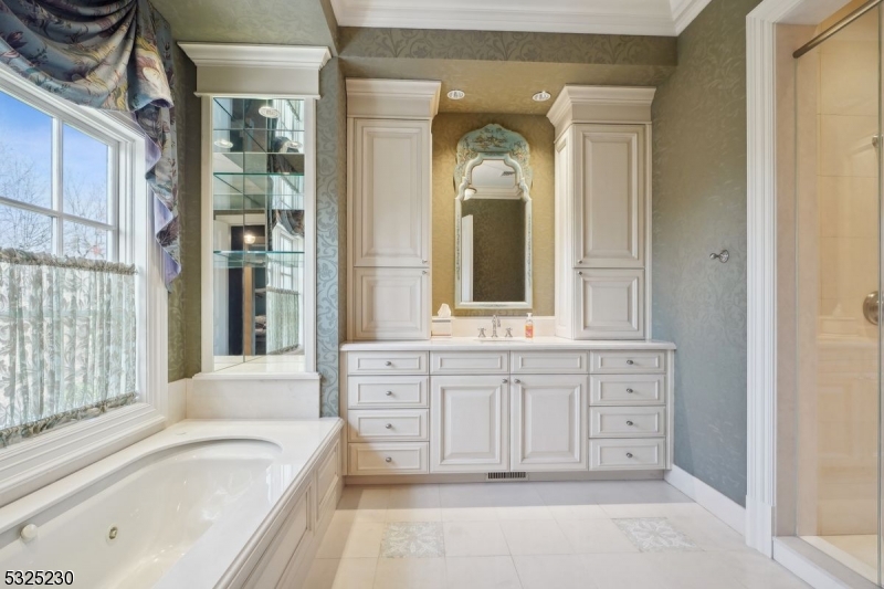 Bel Air - Residential