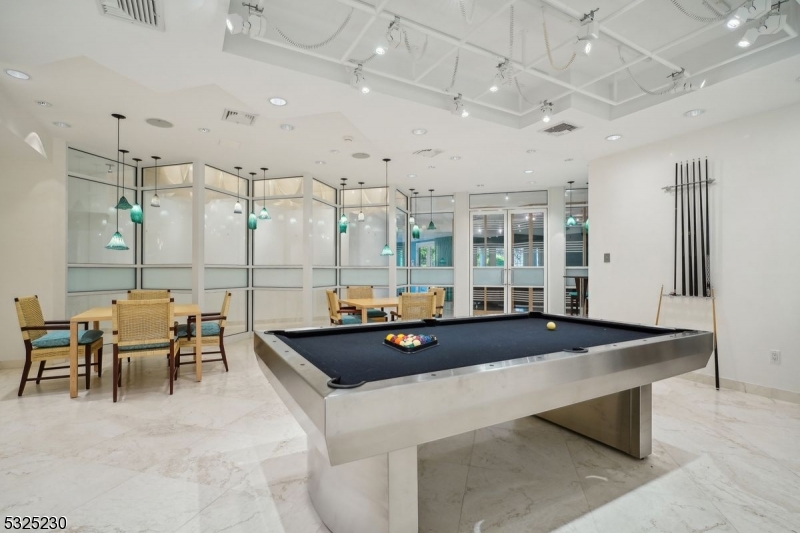 Bel Air - Residential