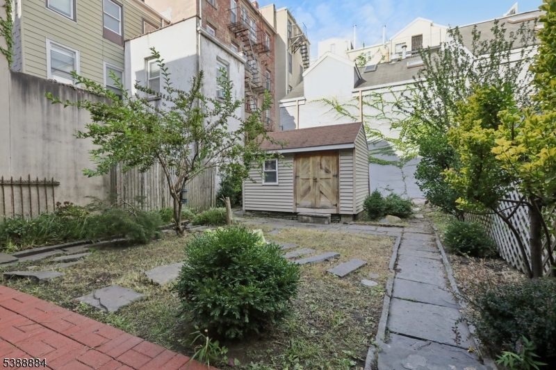 204 Garden Street - Residential