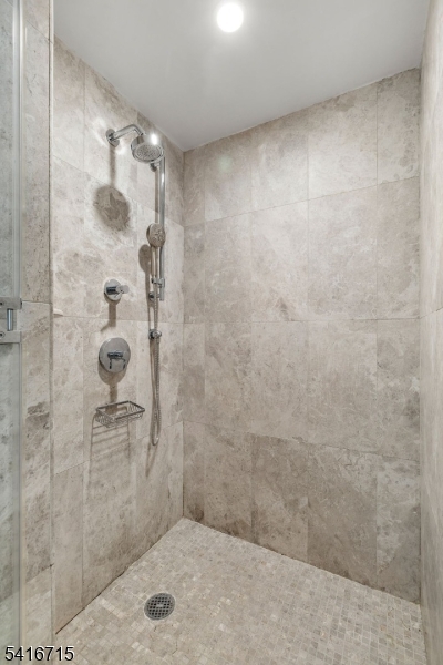 The Avenue Collection - Residential