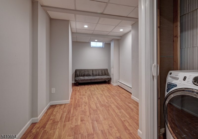 Woodlands condos - Residential