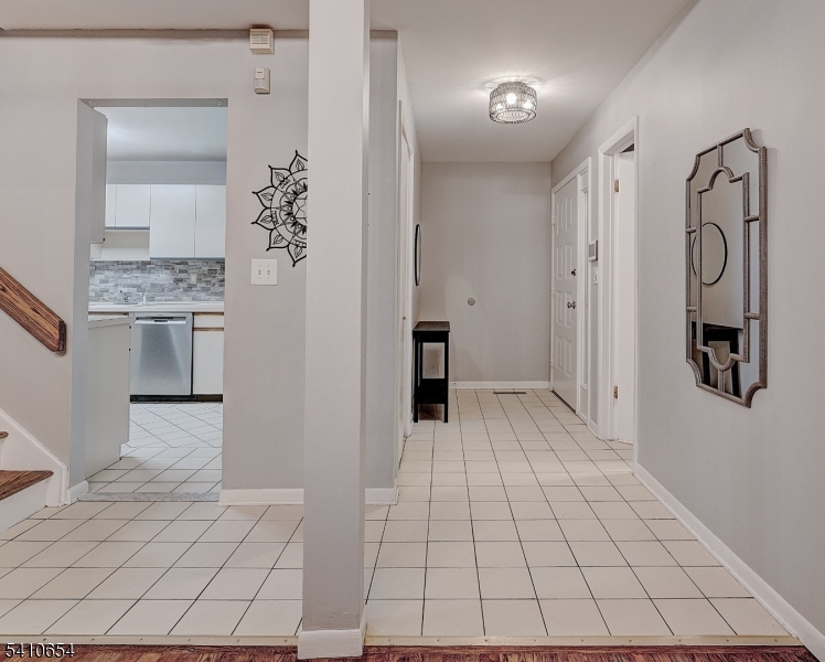 Woodlands condos - Residential