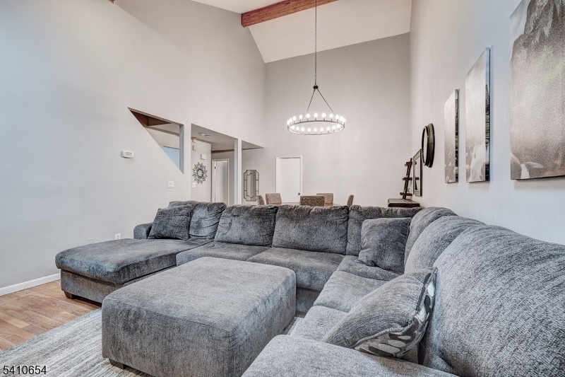 Woodlands condos - Residential