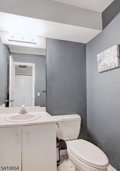 Woodlands condos - Residential