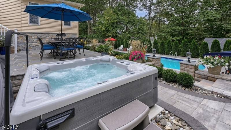 PACKANACK LAKE - Residential