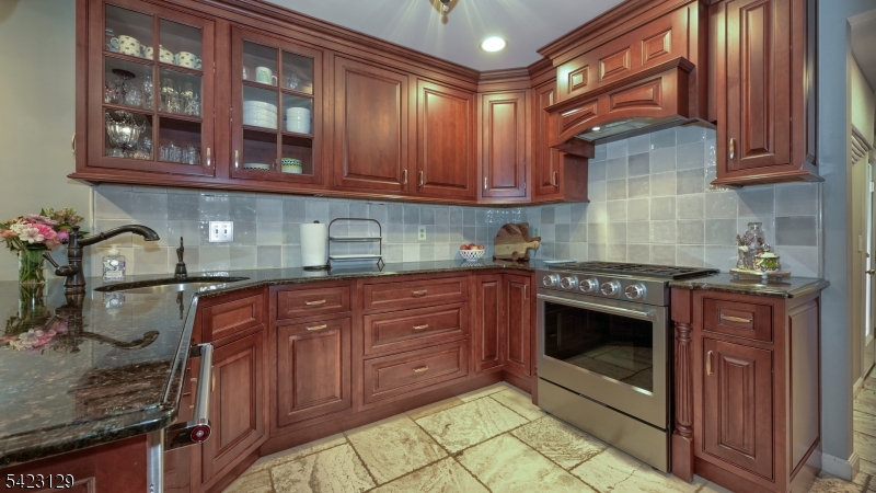 PACKANACK LAKE - Residential