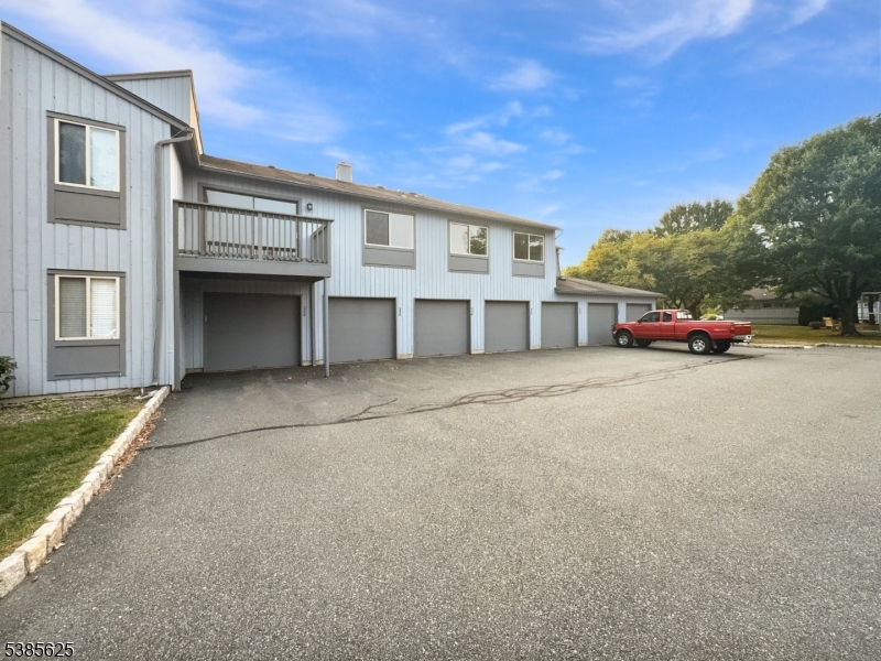 DRAKESVILLE/ROXBURY - Residential