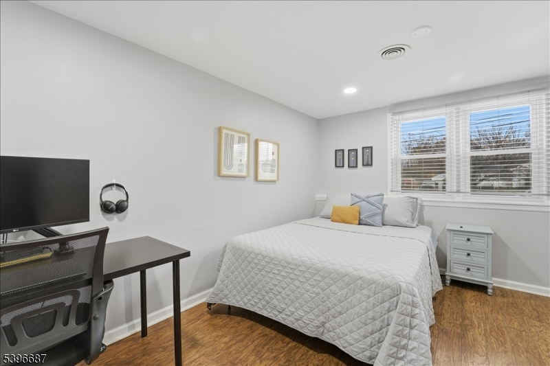 Maplehurst Community - Residential