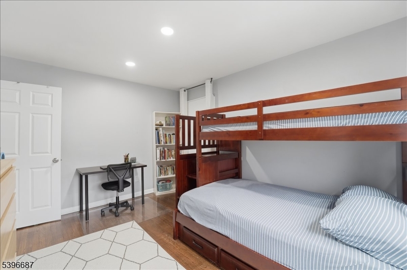 Maplehurst Community - Residential