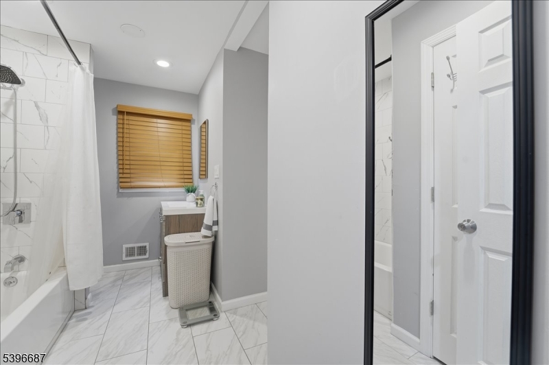 Maplehurst Community - Residential