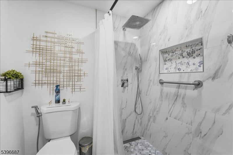 Maplehurst Community - Residential