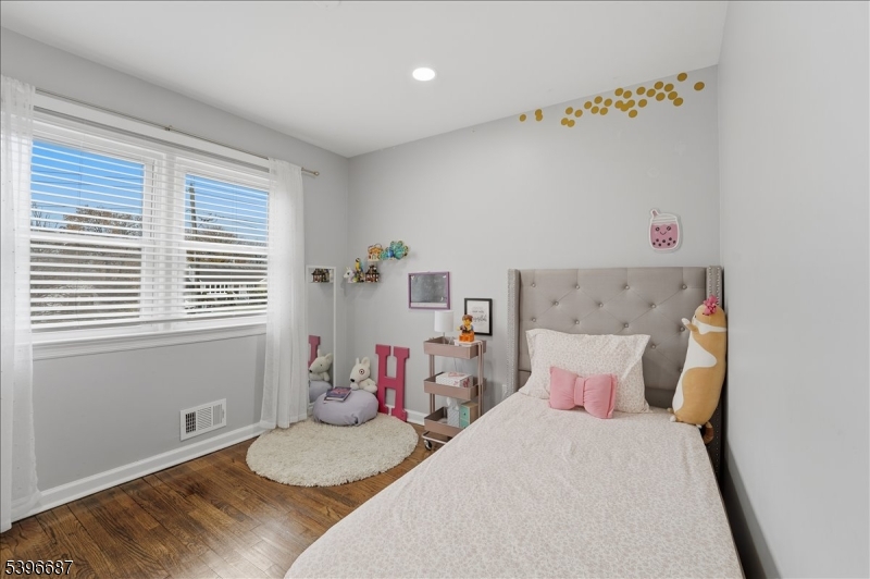 Maplehurst Community - Residential