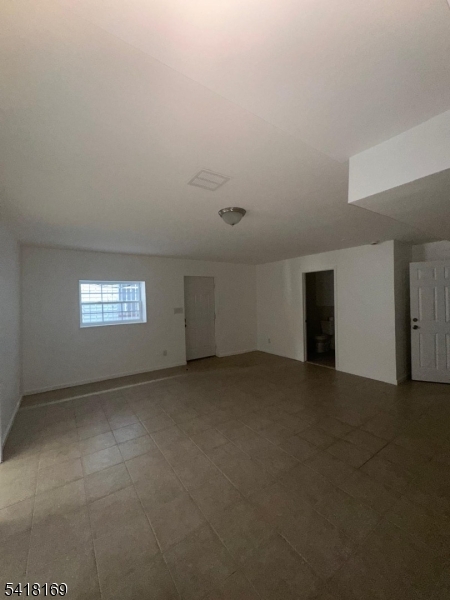 Bergen Lafayette - Residential Income