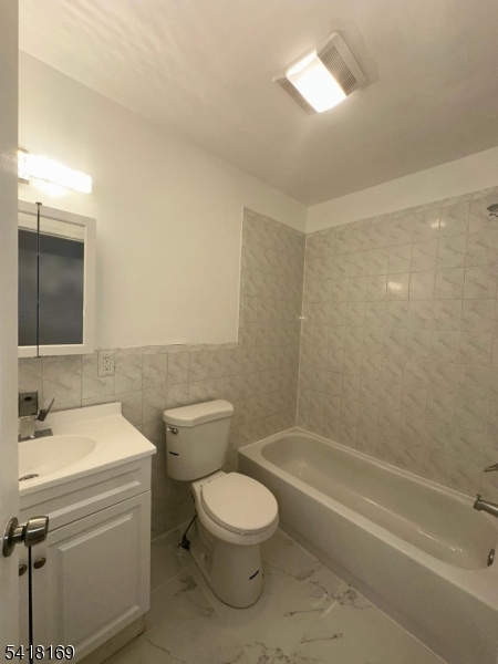 Bergen Lafayette - Residential Income