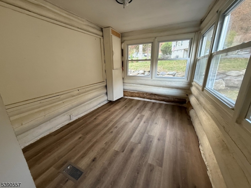 Pinecliff Lake - Residential