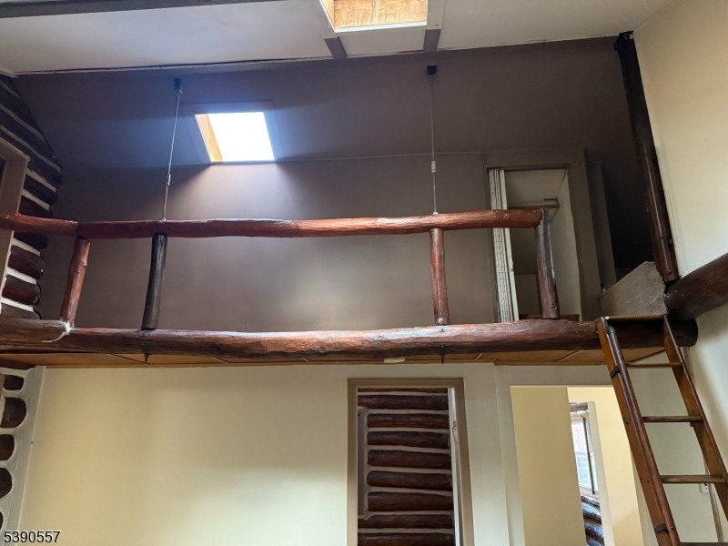 Pinecliff Lake - Residential