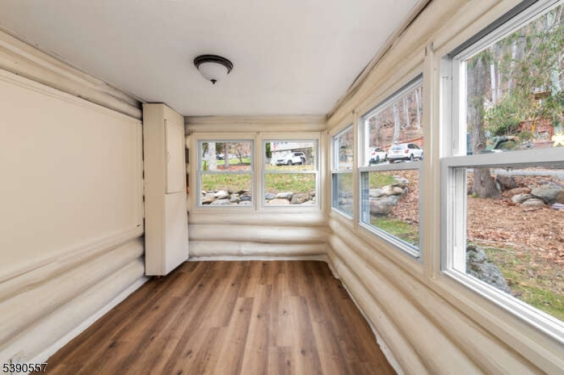 Pinecliff Lake - Residential