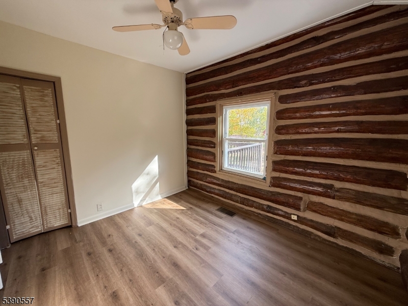 Pinecliff Lake - Residential