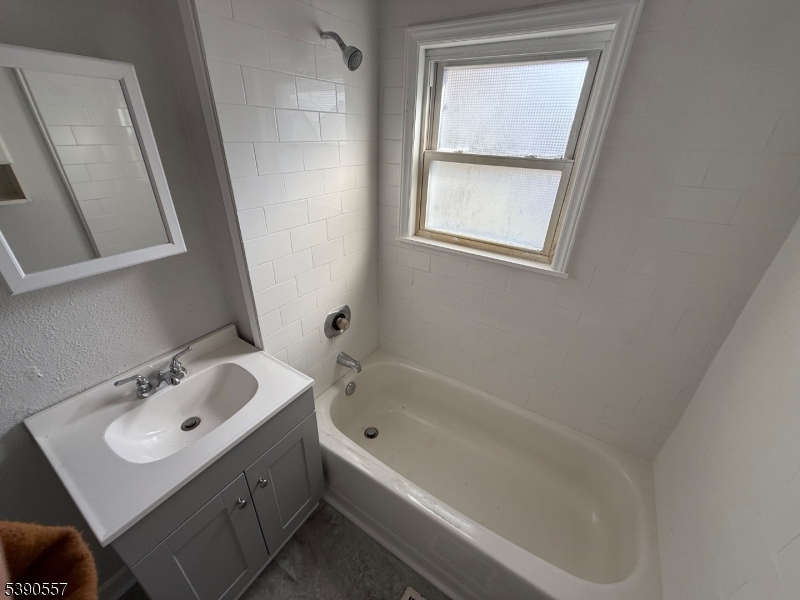 Pinecliff Lake - Residential