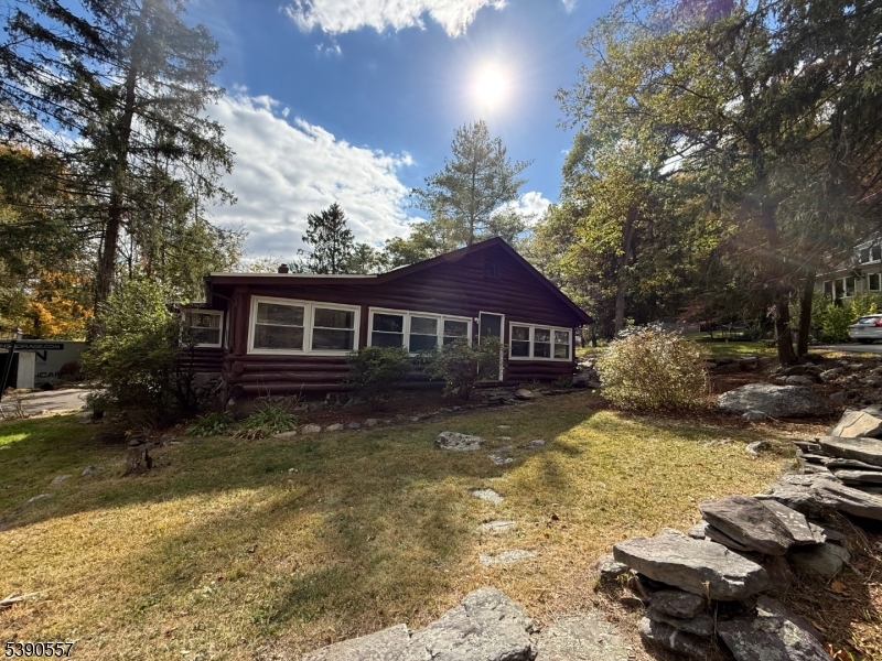 Pinecliff Lake - Residential