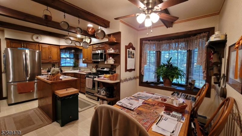 Scenic Lake - Residential