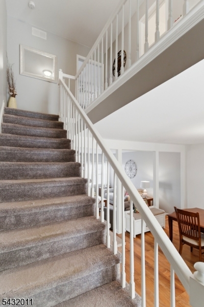 Williamsburg Square - Residential