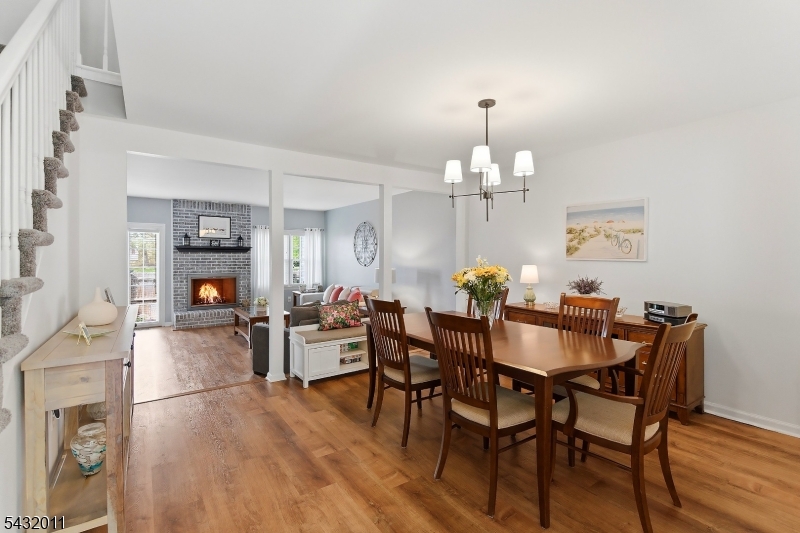Williamsburg Square - Residential