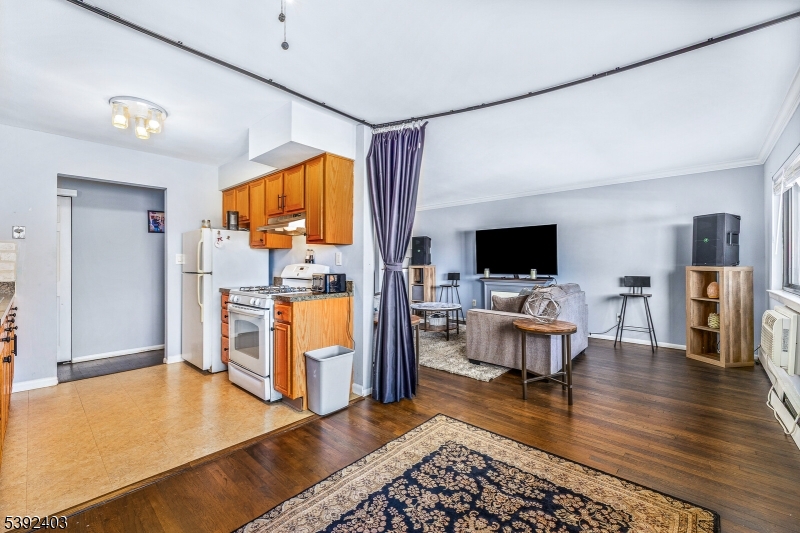 Regency Village - Residential