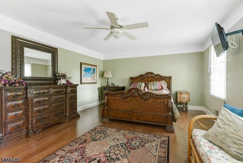 Crestwood Commons - Residential