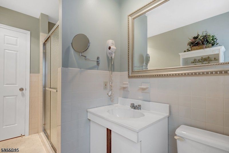 Crestwood Commons - Residential