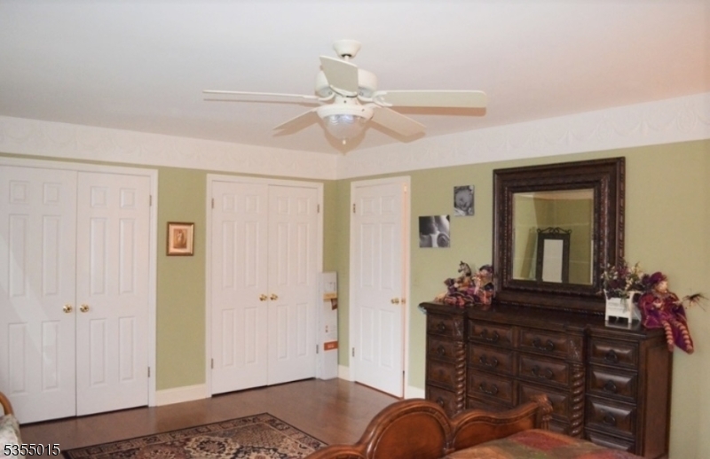 Crestwood Commons - Residential