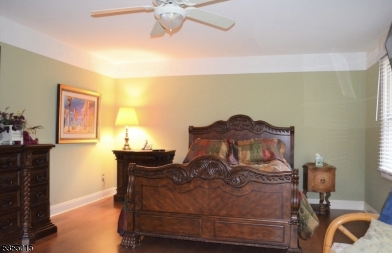 Crestwood Commons - Residential