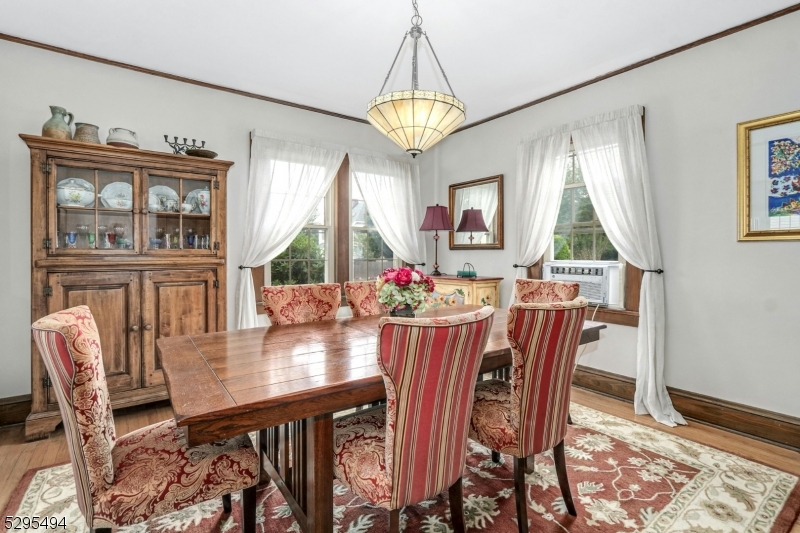 Westfield Town, New Jersey 07090, United States, 4 Bedrooms Bedrooms, ,2 BathroomsBathrooms,Residential,Pending,50990