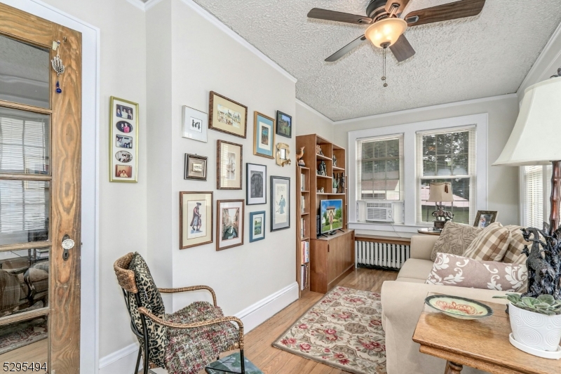 Westfield Town, New Jersey 07090, United States, 4 Bedrooms Bedrooms, ,2 BathroomsBathrooms,Residential,Pending,50990