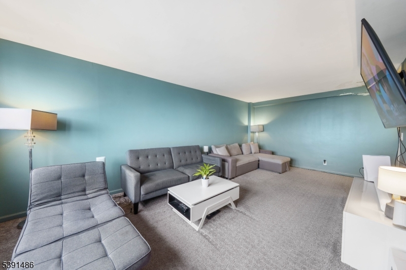 Jf Kennedy - Residential