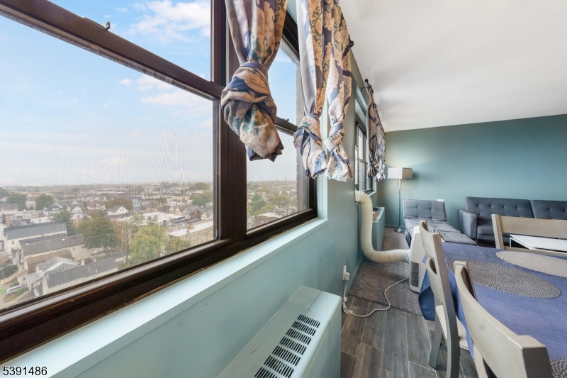 Jf Kennedy - Residential