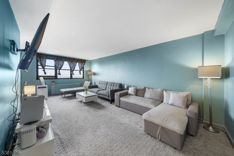 Jf Kennedy - Residential