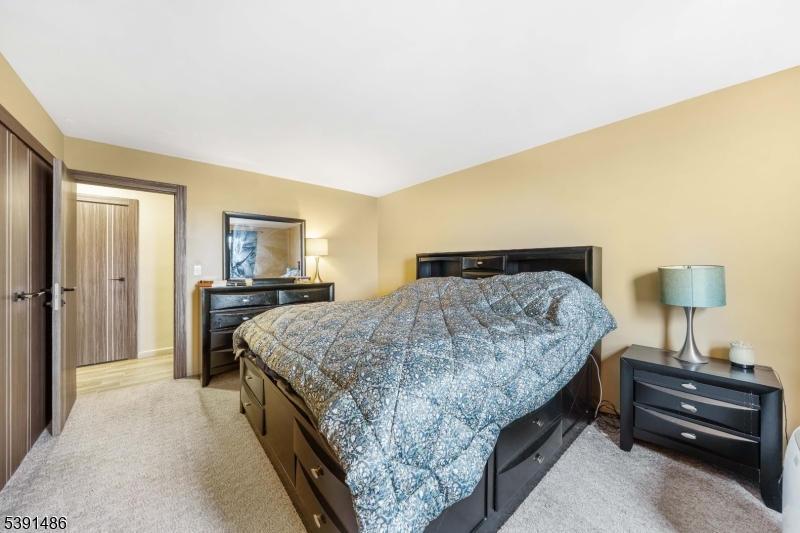 Jf Kennedy - Residential