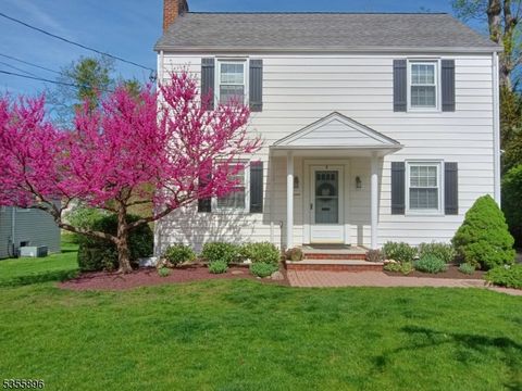 15 Woods End Rd, West Orange Twp., NJ 07052 - #: 3961454