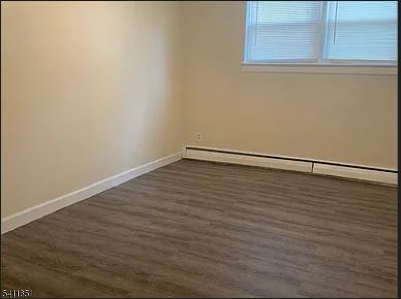 UPPER IRVINGTON - Residential Lease