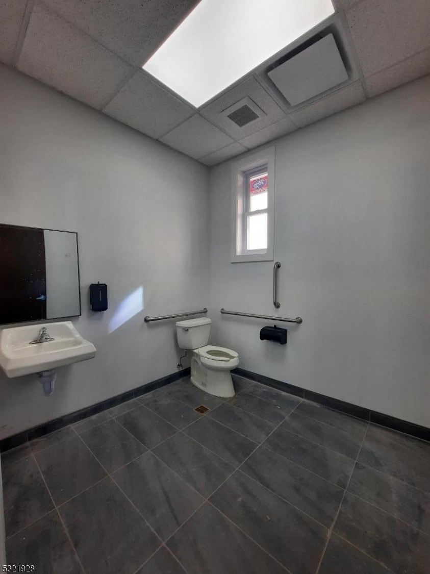 Totowa Boro, New Jersey 07512, United States, ,Residential,Active,33313