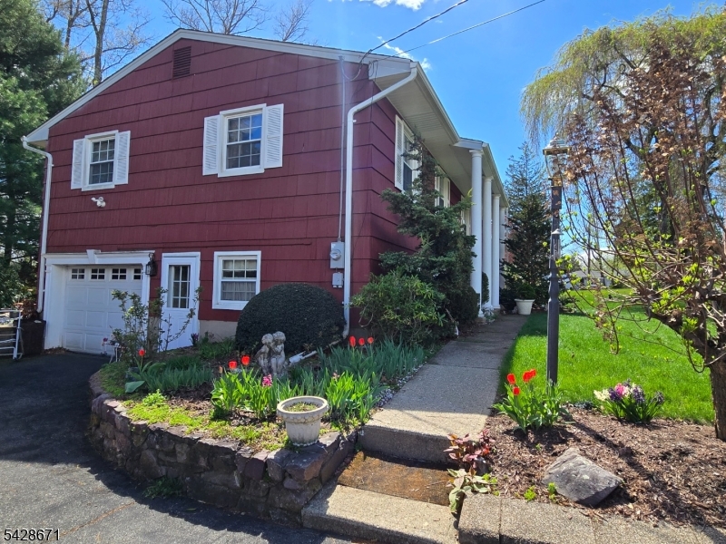 Oak Ridge/White Rock - Residential