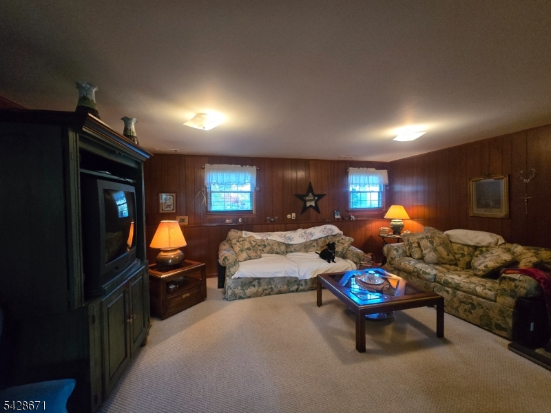 Oak Ridge/White Rock - Residential
