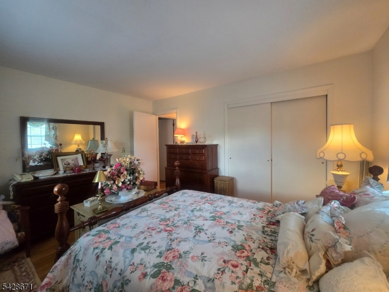 Oak Ridge/White Rock - Residential