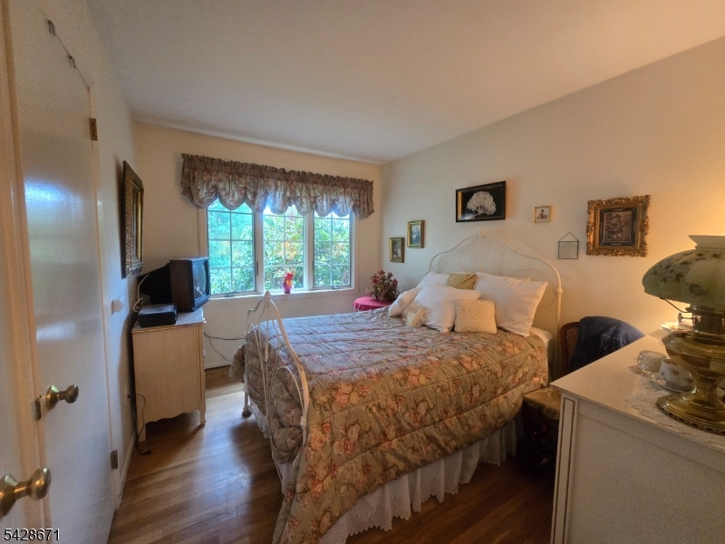 Oak Ridge/White Rock - Residential